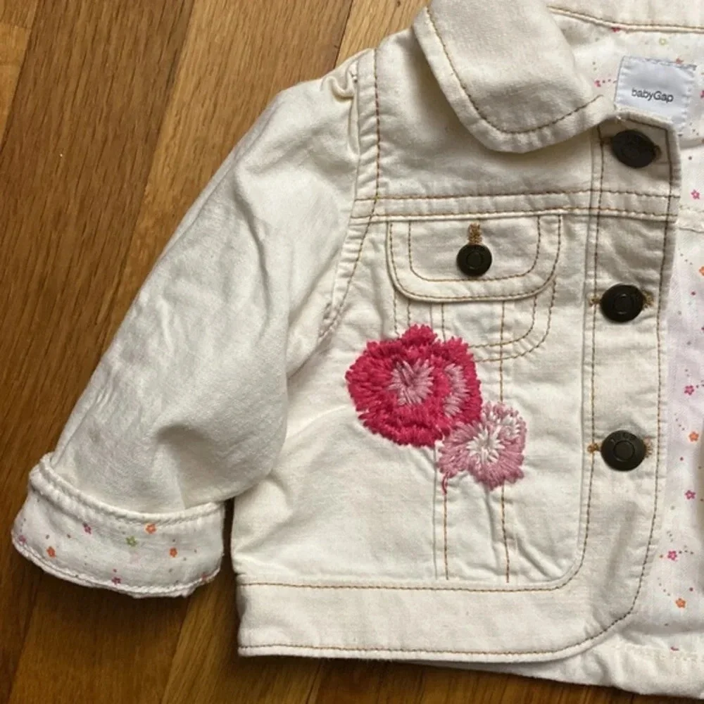 Baby Gap Embroidered Floral Cream Jean Jacket Size 6-12M